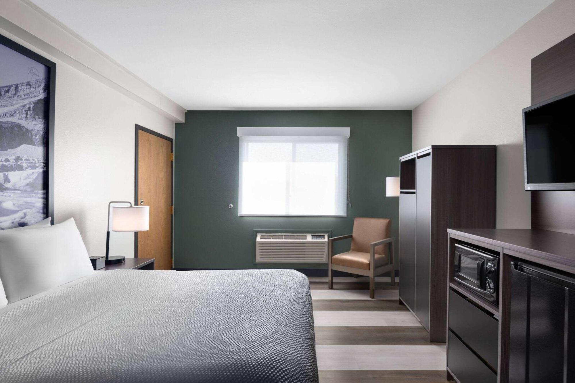ซูเปอร์ 8 บาย วินด์แฮม โคลัมบัส Hotel Columbus ภายนอก รูปภาพ